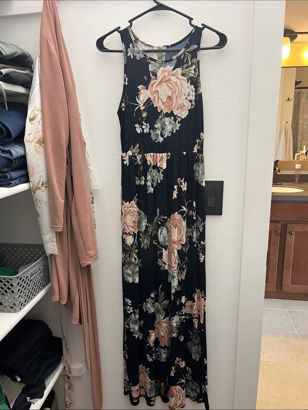 Floral Sleeveless Maxi Dress in Black and Blush